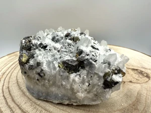 Bergkristal met Pyriet en Galena